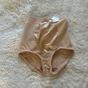 NWT VTG Cupid Shapewear High Rise Briefs Size Medium